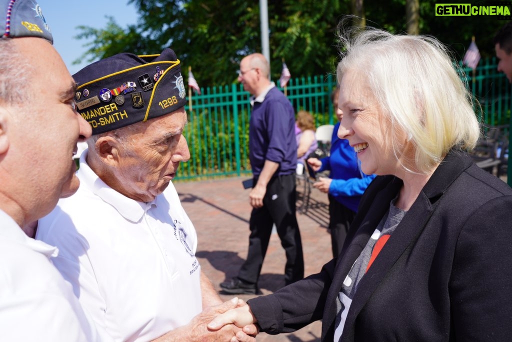 Kirsten Gillibrand Instagram - To every veteran who has served and sacrificed on behalf of our country — thank you. We can never repay the debt of gratitude we owe you, but this Veterans Day, we can pledge to never forget the responsibility we have to care for you and your families.