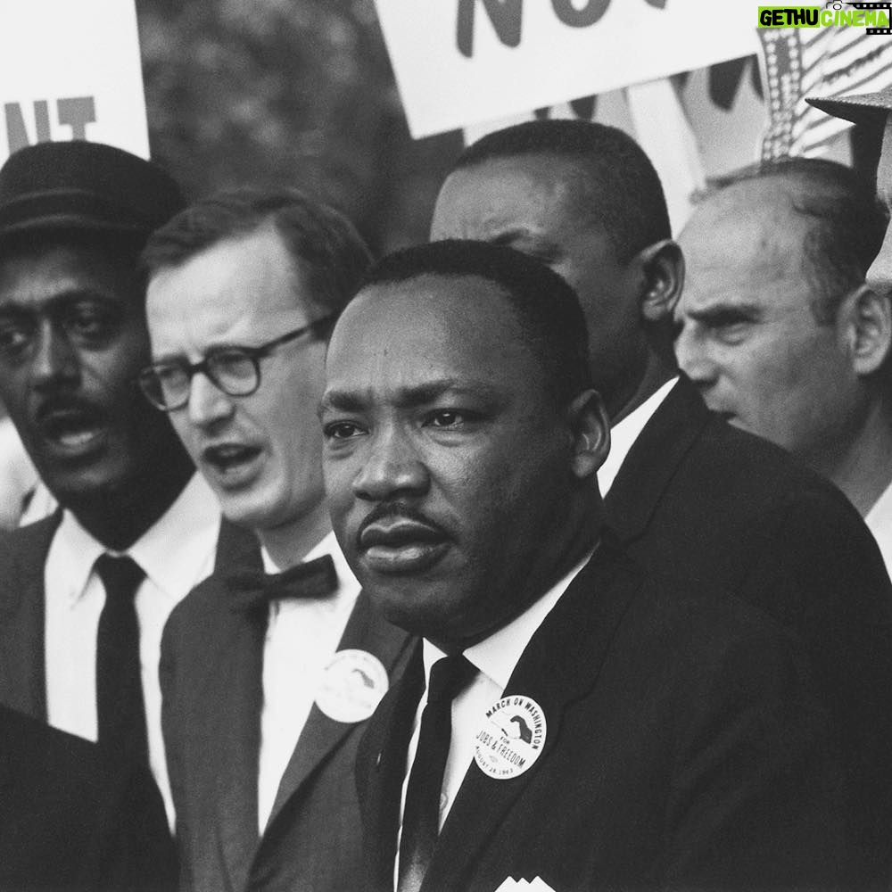 Kirsten Gillibrand Instagram - Reverend Dr. Martin Luther King Jr. believed we could get to the Promised Land — but to get there, we all had a responsibility to fight injustice, eradicate racism, and defend our civil rights. Today we honor his legacy and recommit ourselves to continuing his work.