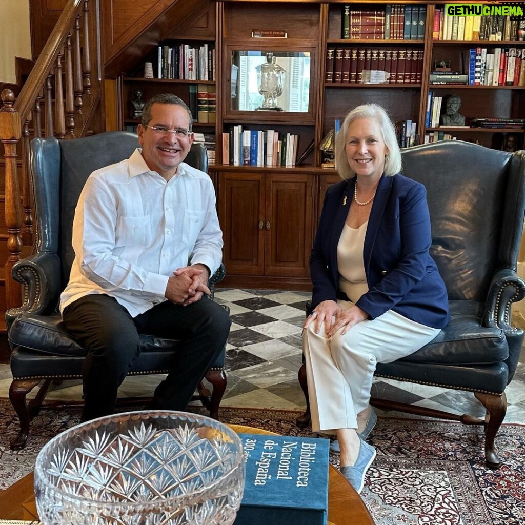 Kirsten Gillibrand Instagram - Thank you Governor Pedro Pierluisi for a warm welcome back to the incredible island of Puerto Rico. I look forward to continuing our work together to help Puerto Ricans here on the island and back in New York!