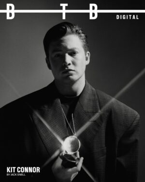 Kit Connor Instagram - Loved shooting this cover with @behindtheblinds 

Interview: @pm.onufrowicz 
Cover Clothing: @balenciaga
Photographer: @jacksnell 
Styled by @livharding  Casting by @imagemachine_cs  Grooming by @thebradylea @publiceyecomms