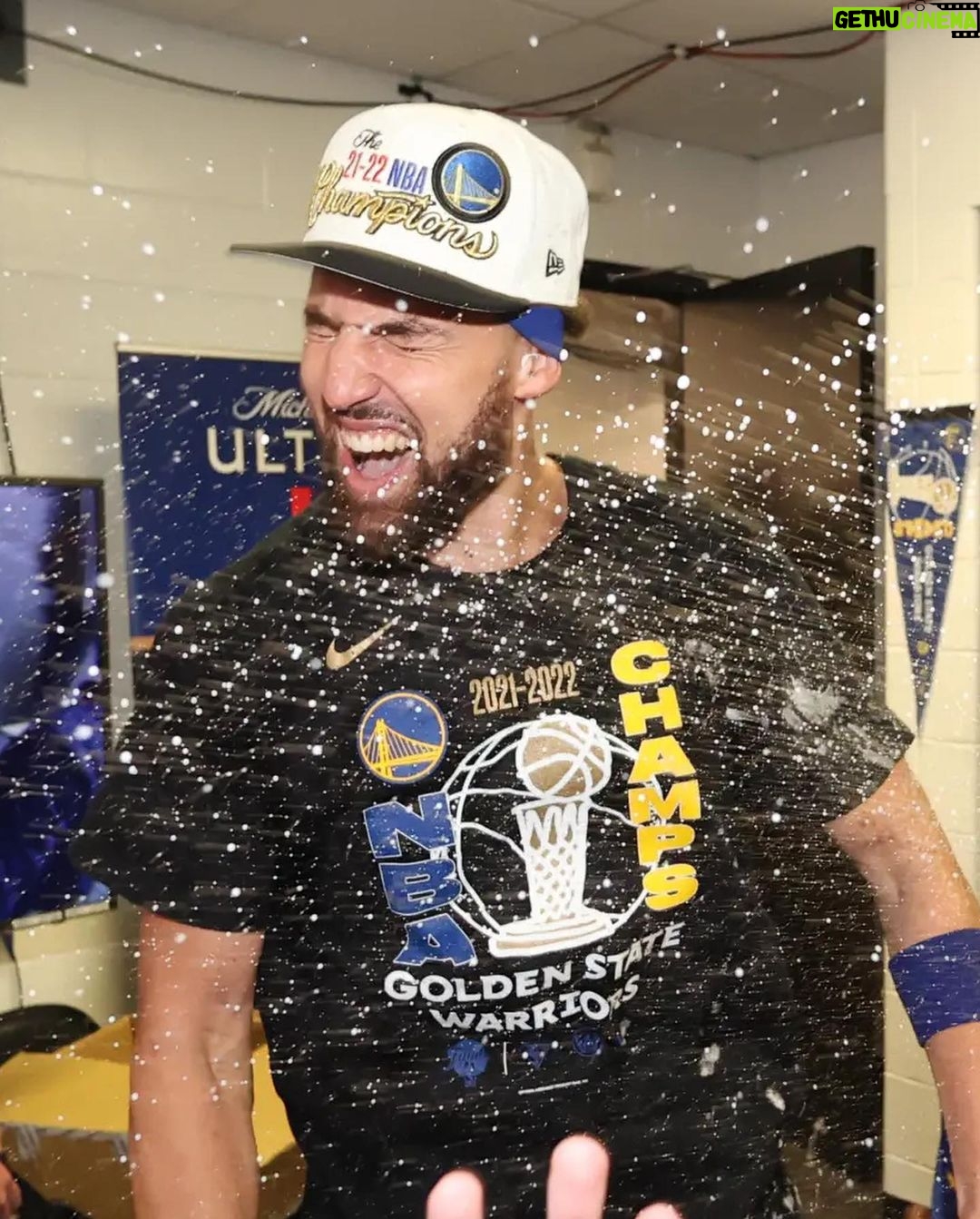 Klay Thompson - 429K Likes - What a difference a year makes. Last year during this time Rick was just letting me get up & down the court 🏃♂️.
Fast forward to mid June 2022, we poppin champagne 🍾 and having a parade in the city 🌉 GOD IS SO GOOD!
We also almost lost Otto , don’t worry he made it back to the bus 😂