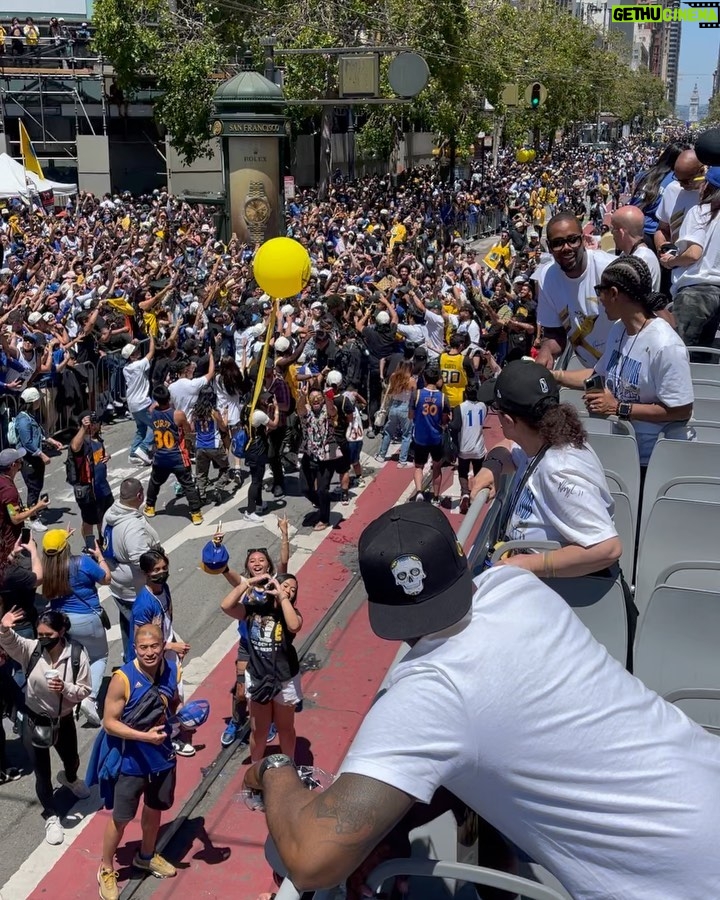 Klay Thompson - 429K Likes - What a difference a year makes. Last year during this time Rick was just letting me get up & down the court šāāļø.
Fast forward to mid June 2022, we poppin champagne š¾ and having a parade in the city š GOD IS SO GOOD!
We also almost lost Otto , donāt worry he made it back to the bus š