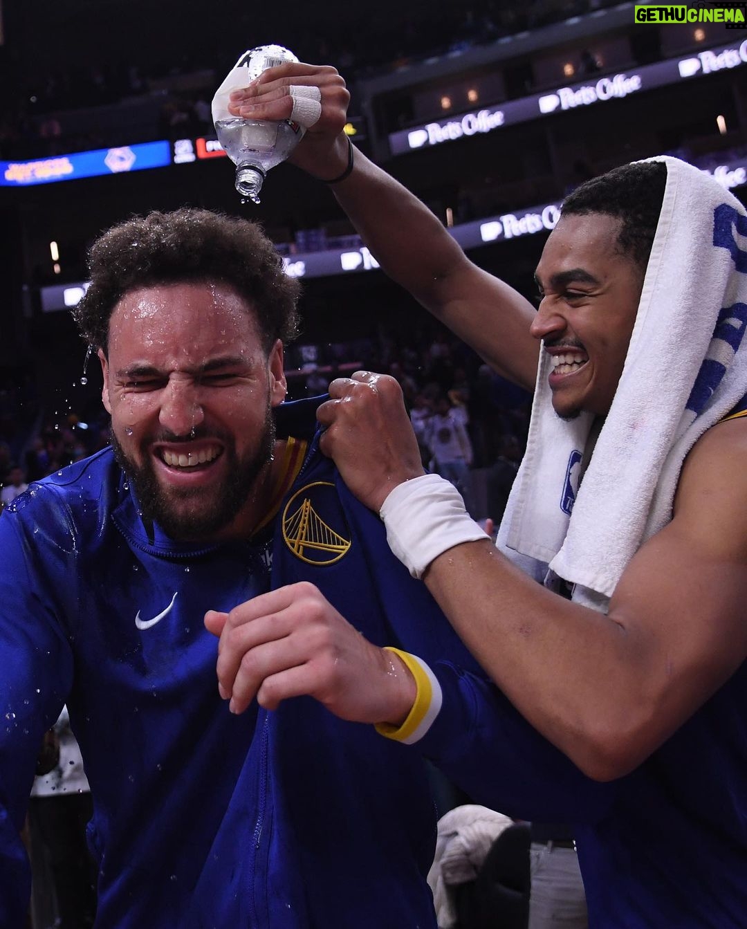 Klay Thompson - 400.9K Likes - Catching rhythms
