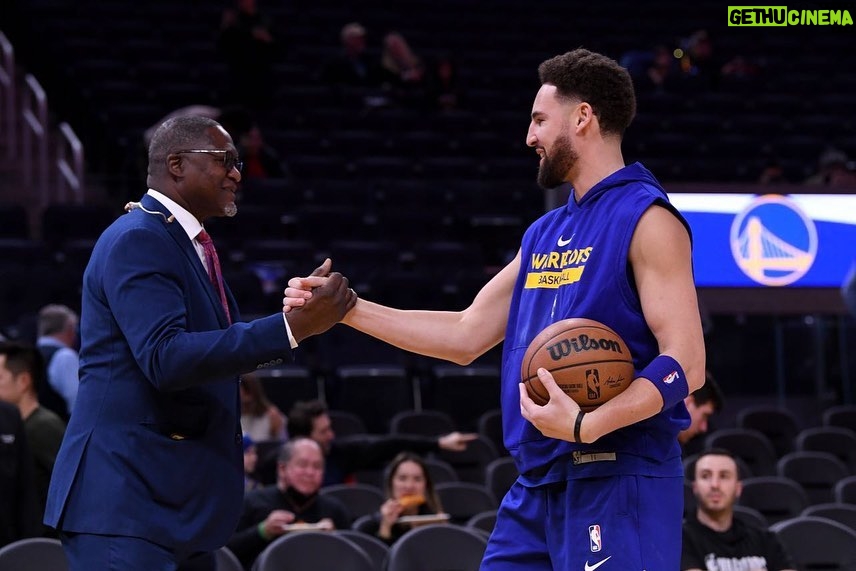 Klay Thompson Instagram - The Koi fish bring peace and prosperity to the world ☮️✨