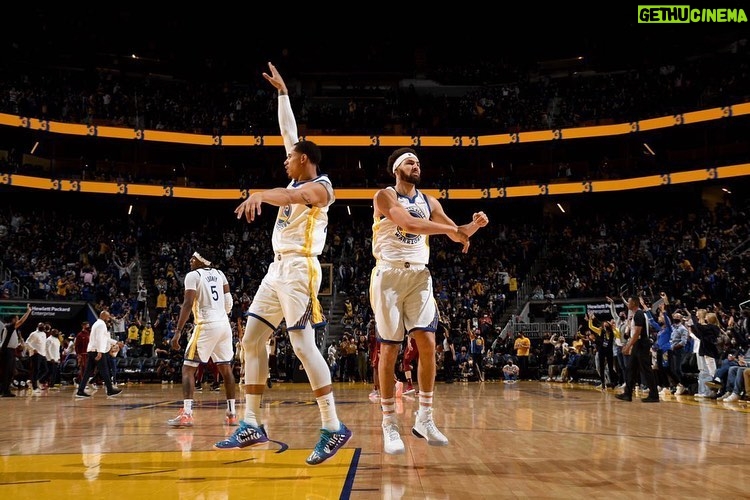 Klay Thompson - 707.3K Likes - Hella grateful