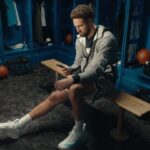 Klay Thompson Instagram - Trust that I’m going to keep pushing forward. Because that’s the only way to come back. Learn more about my road to recovery with @kpthrive and find the care you need to bounce back at https://k-p.li/selfcare #KPpartner