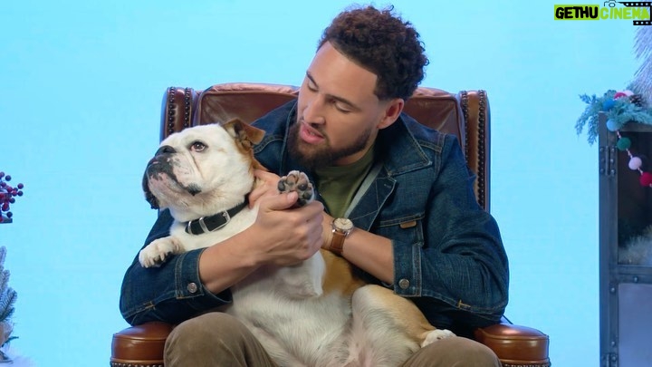 Klay Thompson Instagram - Rocco and I sat down with @gq about my 10 Essentials and reminisced on some holiday memories over my favorite @greygoose cocktail. #GiveVictoriously this holiday season #ad ✌🏽
