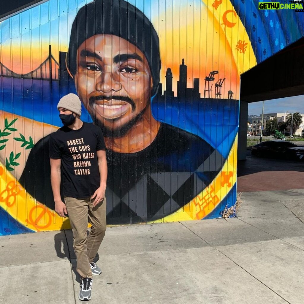 Klay Thompson Instagram - It has been one year on this date since Breonna Taylor was murdered while sleeping in her home. And just like Oakland’s very own Oscar Grant, her life was cut short for no good reason at all. May both your legacies never be forgotten, along with those who’ve been murdered for simply living their lives. Rest in power Breonna & Oscar #blacklivesmatter #saytheirnames #oscargrant #michaelbrown #sandrabland #philandocastile #altianajefferson #bothamjean #ahmaudarbery #trayvonmartin #elijahmcclain #tamirrice #willybo #aaroncampbell #altonsterling #terencecrutcher #georgefloyd #terrencesterling #henryglover #samueldubose #jonathonferrell #jamarclark #jordanedwards #freddiegrey #amadoudiallo #stephonclark #ericgarner Fruitvale, Oakland, California