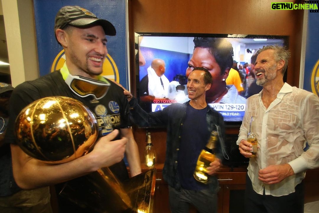 Klay Thompson Instagram - As the 2010’s come to a close, I will forever be grateful to have played against / interacted with the legends that came before us. As a student of the game, I studied these guys religiously. It was always so surreal every time I was able to compete against them ! #90sbaby