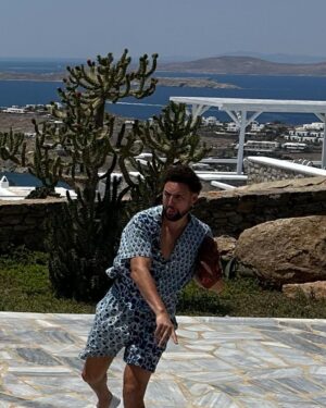 Klay Thompson Instagram - Vitamin sea 🌊 💙