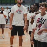 Klay Thompson Instagram - The people’s champ @mosesmoody . Thank you to the Moody family for having me at camp. That was a blast ! #proudvet Little Rock, Arkansas