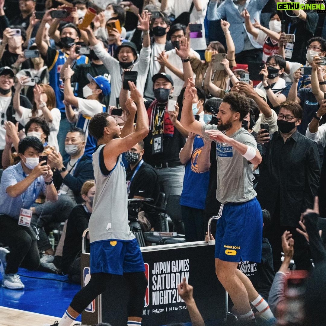 Klay Thompson Instagram - Who loves being a tourist as much as I do ? Tokyo, Japan