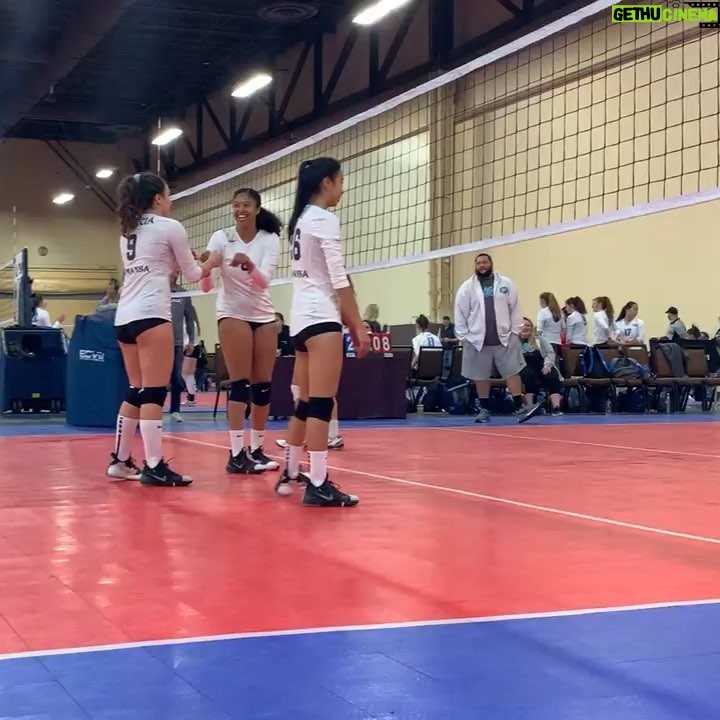 Kobe Bryant Instagram - Proud of the way our team performed this weekend. Way to play NANI! #mambawall #thatsmybaby #slide