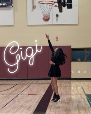 Kobe Bryant Instagram - #HoopsAndHeels #StealsAndStilettos
