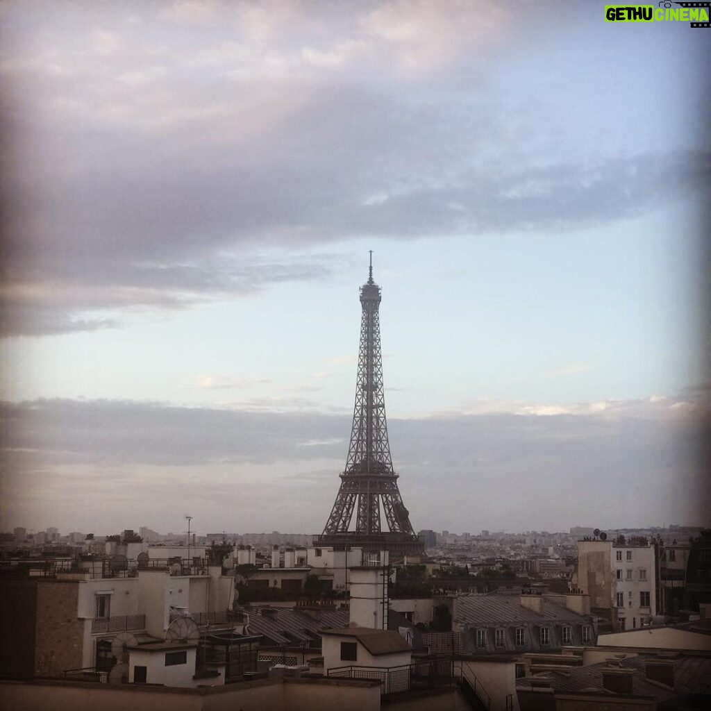 Kobe Bryant Instagram - AU REVOIR PARIS