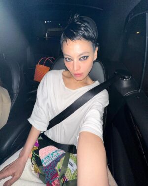 Koharu Sugawara Instagram - 自撮りパキッとめ。
お母さんの最強なお弁当をそえて
31歳。