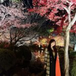 Konomi Suzuki Instagram - 今年もまた京都に来られて嬉しい！ ホッとする美味しい食べ物と、日本の美しい景色と、柔らかい心があって、 そんな京都が大好きです🍁✨ 明日はいよいよ #京プレ ⛩️ 国内は年内ラスト歌唱になります！ どうぞよろしくお願いします。 #京都といえばこれ #マールブランシュの #茶の菓 #お取り寄せするくらい大好き！ #袋がクリスマス仕様になってて可愛い…🎅✨