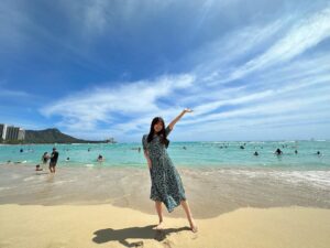 Konomi Suzuki Instagram - ハワイに到着しました🌺

I've arrived at Hawaii! kawaiikon starts tomorrow! We still have a few VIP tickets left!

#泳げない悔しさで
#握り拳に力が入る 
#ハワイ
#明日から本番、頑張るぞー！
