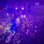 Konomi Suzuki Instagram - 【鈴木このみ Standing Live 2023 〜CALL＆RESPONSE】 有難うございました🔥 待ちに待ってたよ、みんなの声。 まだまだ声出し解禁されてない頃に発表した本公演。 少しの不安は残りつつ、それでも期待と願いを込めての発表でした。 ここまで繋いでこれたのは、いつも皆んながいたからです。 ジェネレス様の協力、ライブチームや音楽制作チームの支え、何より客席からいつも真っ直ぐ愛を伝えてくれるあなたのお陰で、昨日のライブが出来ました。本当に有難う！ あの頃に戻った、じゃなかったなぁ。今の私たちだからこそのキラキラした瞬間だったと思う💪✨ 11/5のライブも、実はもうすでに動き始めてます。 更に層の分厚いライブにしようと思うので、どうぞよろしくね！ 🍔🍔🍔Next Live🍔🍔🍔 11/5(日) EX THEATER ROPPONGI 『鈴木このみ Birthday Live 2023 〜CHEERS BURGER〜』 チケット最速先行🎫 https://www.konomi-suzuki.net/posts/news/axzsph #このみんオルスタ #から #このみんバーガーへ🍔 #チーズバーガーならぬ #チアーズバーガー #数日前の投稿は匂わせでした😂 #気づいた？ （Live photo by 小林弘輔）