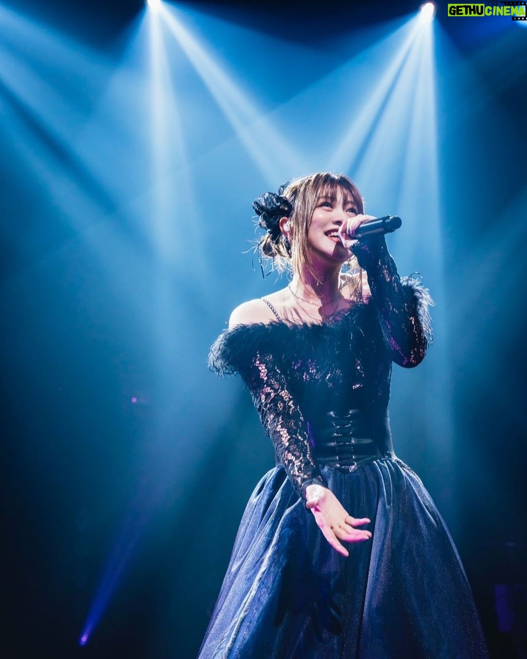 Konomi Suzuki Instagram - ブログを書きました✍️ (FC以外の方も読めます!) https://www.konomi-suzuki.net/posts/blog/ymkzpo 長い文章になっちゃったけど、ライブを終えての素直な気持ちを書いたので、読んでもらえたら嬉しいです✨✍️☺️ 来てくれた皆んな、念飛ばしてくれてた皆んな、バンドの皆様、ダンサーズ、いつも支えてくれる全てのスタッフの皆様、麻枝さん! 有難うございました! #鈴木このみ #このみんバーガー #まだまだ話したいこといっぱいなので #それはまた明日 #FC生配信にて! #ライブ映像も最速で観れるんだって〜! #たのしみ🫶