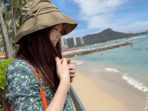 Konomi Suzuki Instagram - ハワイに到着しました🌺

I've arrived at Hawaii! kawaiikon starts tomorrow! We still have a few VIP tickets left!

#泳げない悔しさで
#握り拳に力が入る 
#ハワイ
#明日から本番、頑張るぞー！