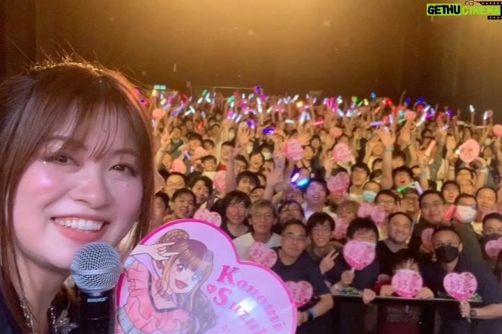Konomi Suzuki Instagram - 思い出🇭🇰 集合写真撮影:ビリー ライブ写真撮影:若林豪 blog▶︎「アジアツアー香港公演!!!」 https://lineblog.me/suzukikonomi/archives/13322568.html ストリーミングはこちら🎧 https://open.spotify.com/artist/3O0kLS5sLZ41XZRxjBKmLF?si=WcOfZoaMQFiPt5ESu-ED8g https://music.apple.com/jp/artist//524306307