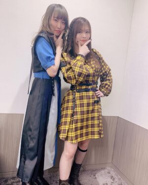 Konomi Suzuki Instagram - 衣装その2。

切実さが増していく楽曲たち。
立ち向かう為の気持ちを作ってくれる、最強な衣装です✊❤️‍🔥

#ヘブバン
#ヘブバンライブ