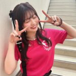 Konomi Suzuki Instagram - 『She is Legend Live Tour 2023 #ExtremeFlag 』 ツアーファイナル・豊洲PIT 有難うございました！ このアンコールTシャツも着納めと思うと少し寂しい…！ 私たちにとって初めてのツアー、 どの瞬間もキラキラで溢れてたなぁ。 もっと返せるものが増えたらいいな！ そんな気持ちで 次の旅、We are 春眠旅団へ向かいます。 Zeppツアーでまた会おうね🫶✨ #ヘブバン  #シーレジェ #レジェンダー