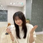Konomi Suzuki Instagram - メリークリスマス🎄といえば、チキン🍗 明日FC配信20:00から、楽しみだよ〜！ 何着ていこうかしら…。