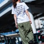 Konomi Suzuki Instagram - 本日のライブリハ終わったーっ！ ハードな内容なので、愛しきグッズを身に纏って気合い注入です💉 「鈴木このみ Birthday Live 2023 〜CHEERS BURGER〜」 グッズ事前通販は29日23:59までだよ〜！ https://www.rakuten.ne.jp/gold/geneless/feature/skm/skm-live.html TシャツとトレーナーはSサイズ、 カーゴパンツはMサイズ着用です。良かったら参考にどうぞ〜！ #このみんバーガー
