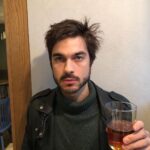 Konstantin Beloshapka Instagram - Люблю чай в стакане. А вы?