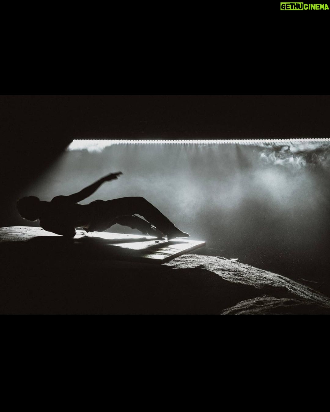 Konstantin Beloshapka Instagram - @vakhtangov_theatre Повесть о Сонечке. Dir @nastavshevs.lubennikov Starring @evgenia_kregzhde @ktreyster