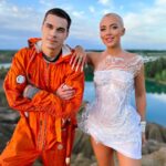 Konstantin Beloshapka Instagram – Я нас поздравляю 🪐 Это мы с Костей @konstanteeeeen на съемках клипа Гагарина уже тогда знали, что меньше чем за неделю на клипе будет 🍋 просмотров🚀🚀🚀 Кондуки