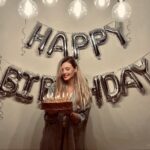 Konstantina Kommata Instagram - Κάτι από χθες... Μόνο αγάπη και ευγνωμοσύνη!! 🙏🏻♥️ ——————————————————————— #sweetbirthday #thankyoueveryone