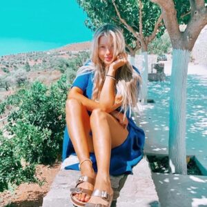 Konstantina Kommata Instagram - • 15 Αυγούστου • Κρήτη • Ελλάδα • Χρόνια Πολλά 🇬🇷🧿_____________________________________________________________
📸: @konstantinanod
