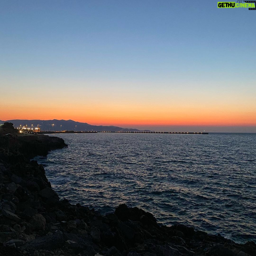 Konstantina Kommata Instagram - Magic hour. _________________________________________________________ 🧡 #thisplacetouchedmyheart #nofilter Herakleion Crete