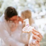 Konstantina Kommata Instagram - Πέμπτη 19 Μαΐου!!! Η βάπτιση της Ιωάννας και τα πρώτα μας γενέθλια! Μωρό μου πόσο ευλογημένοι είμαστε που σ’έχουμε ! Να ζήσεις Ιωαννακι μου να σκορπίζεις πάντα φως χαρά και αγάπη… Το χαμόγελο σου είναι η ευτυχία μας!! Ευχαριστούμε πολύ τους φίλους και συγγενείς μας που ήταν κοντά μας αυτή την τόσο ξεχωριστή μέρα για εμάς! Το μεγαλύτερο ευχαριστώ όμως πάει στους νονούς μας @eleninod @m_milonakis !! Αυτή η μέρα επισφράγισε για πάντα τη φιλία μας και μεγάλωσε την οικογένεια μας… σας λατρεύουμε!!! P.S Ευχαριστώ πολύ για τις όμορφες εορταστικές ευχες!! 🎉😜