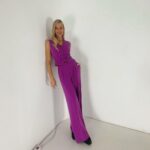 Konstantina Kommata Instagram - When the outfit matches the mood perfectly 💜 Styling: @despoinakoliou @maria_sarikosta Outfit: @lovin_cloz Beauty details Hair & Make Up: @janle_aj