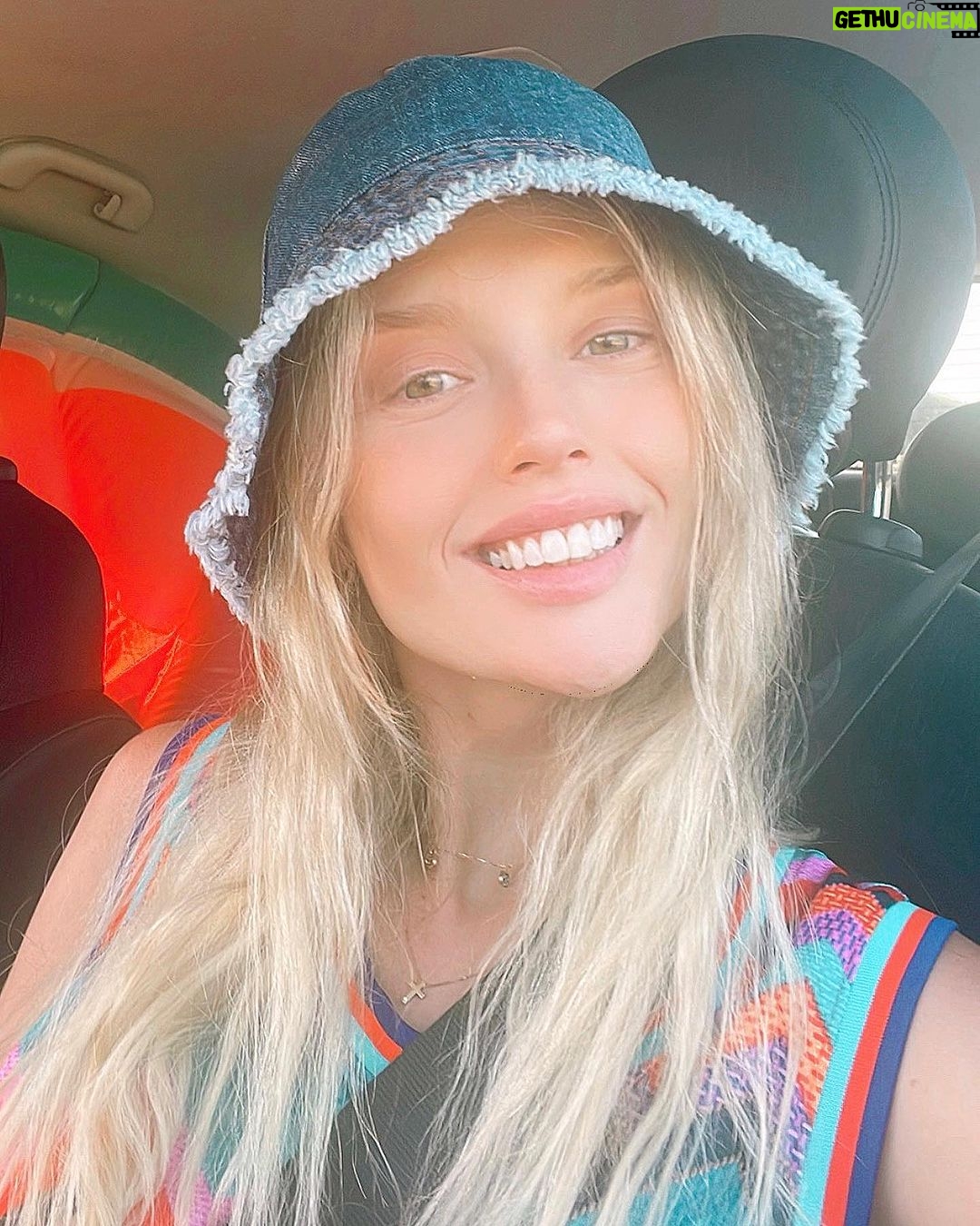 Konstantina Kommata Instagram - M🌼🌼d all summer long 🍉💛💛 Κρήτη - Crète, Grèce