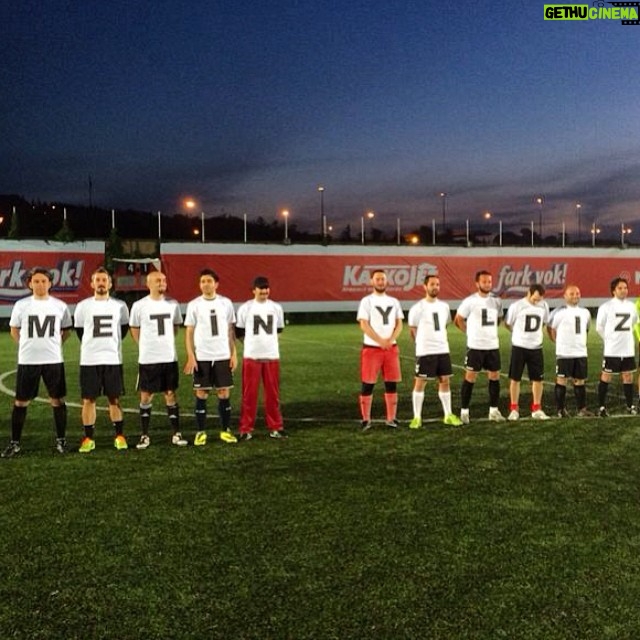 Koray Candemir Instagram - Ayazma FC Metin Hoca'mıza saygılar,sevgiler...