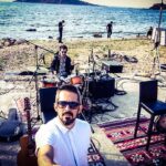 Koray Candemir Instagram - Sahilde akustişın #concert #gig #acoustic #burgazisland