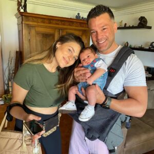 Kostas Sommer Instagram - Family ready to go… 
The strength of a family is like the strength of an army… a bond of loyalty, respect, love and very important admiration of each other!!! 
Live you guys  Jason & @valentine.papadaki