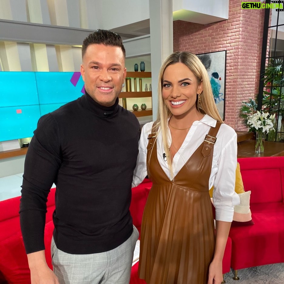 Kostas Sommer Instagram - Pleasure to be on your show... thank you... the soul purpose of your life is to be happy... ΣΚΑΪ tv