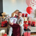 Kostas Sommer Instagram – Lovely ❤️❤️❤️❤️❤️Giveaway ❤️❤️❤️❤️❤️
Εμείς μαζί με το @houseofdealsgr το @cave_chalet_spa_parnassos σας ετοιμάσαμε σούπερ αγαπησιάρικο διαγωνισμό για 5 νικητές με υπεροχα δωρα αξίας 2.500€ .
Αυτό που πρέπει να κανείς για να λάβεις μέρος είναι
❤️ ΜΟΝΟ 3 FOLLOW ❤️
• @kostas_sommer
• @houseofdealsgr
• @cave_chalet_spa_parnassos
Τα δωρα είναι για 5 νικητές και είναι ως εξής :
❤️ 1ος νικητής 1 iPhone 15 pro Max
❤️2ος νικητής 2 ημέρες στο μοναδικό @cave_chalet_spa_parnassos στην αγοριανη (κατόπιν συνεννόησης διαθεσιμότητας με το Chalet)
❤️3ος νικητής 100€ για αγορές στο e-shop @houseofdealsgr
❤️4ος νικητής 100€ για αγορές στο e-shop @houseofdealsgr
❤️5ος νικητής 100€ για αγορές στο e-shop @houseofdealsgr
Η λήξη του διαγωνισμού ειναι στις 14/2/24 .
Η κλήρωση θα γίνει με πιστοποιημένο App .
Καλή επιτυχία σε ολους .
