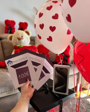 Kostas Sommer Instagram - Lovely ❤️❤️❤️❤️❤️Giveaway ❤️❤️❤️❤️❤️
Εμείς μαζί με το @houseofdealsgr το @cave_chalet_spa_parnassos σας ετοιμάσαμε σούπερ αγαπησιάρικο διαγωνισμό για 5 νικητές με υπεροχα δωρα αξίας 2.500€ .
Αυτό που πρέπει να κανείς για να λάβεις μέρος είναι 
❤️ ΜΟΝΟ 3 FOLLOW ❤️
• @kostas_sommer 
• @houseofdealsgr 
• @cave_chalet_spa_parnassos 
 Τα δωρα είναι για 5 νικητές και είναι ως εξής : 
❤️ 1ος νικητής 1 iPhone 15 pro Max 
❤️2ος νικητής 2 ημέρες στο μοναδικό @cave_chalet_spa_parnassos στην αγοριανη (κατόπιν συνεννόησης διαθεσιμότητας με το Chalet)
❤️3ος νικητής 100€ για αγορές στο e-shop @houseofdealsgr 
❤️4ος νικητής 100€ για αγορές στο e-shop @houseofdealsgr
 ❤️5ος νικητής 100€ για αγορές στο e-shop @houseofdealsgr 
 Η λήξη του διαγωνισμού ειναι στις 14/2/24 . 
Η κλήρωση θα γίνει με πιστοποιημένο App . 
Καλή επιτυχία σε ολους .