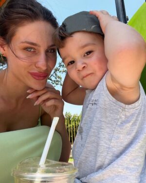Kostas Sommer Instagram - Creating memories… 
Time spent with family is the greatest investment you can make