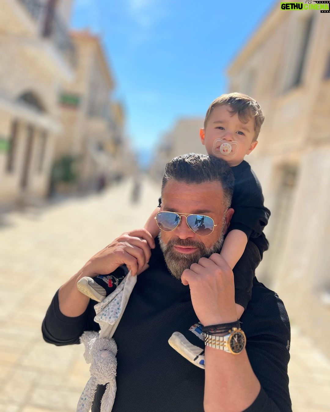 Kostas Sommer - 12.8K Likes - My son, my life… your smile overwhelms my heart with joy
Its my honor to guid you on your way to becoming a man
Mothers turn babys into boys, and fathers turn boys into men…
#raisinglions
Proud father of a lion cub