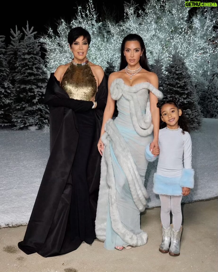 Kris Jenner Instagram - Still thinking about our magical Christmas Eve ❄️ Only 324 days to go until the next one 🤣🤍