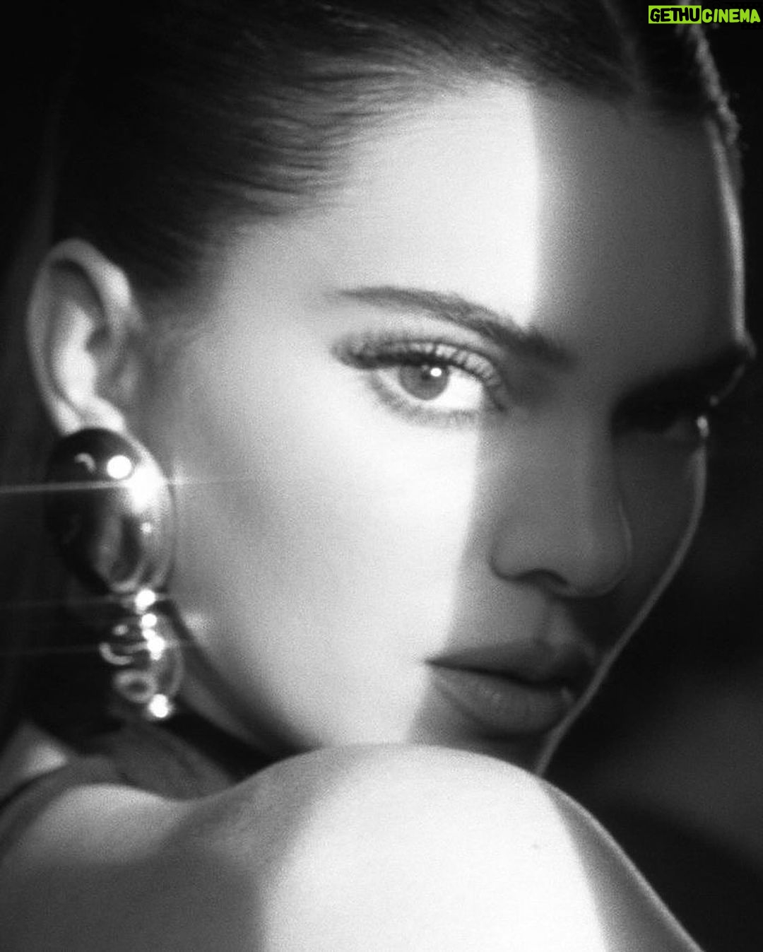 Kris Jenner Instagram - Kendall for @lorealparis š¤ her secret to beautiful, breathtaking lashes @lorealparisĀ #PanoramaMascara @kendalljenner