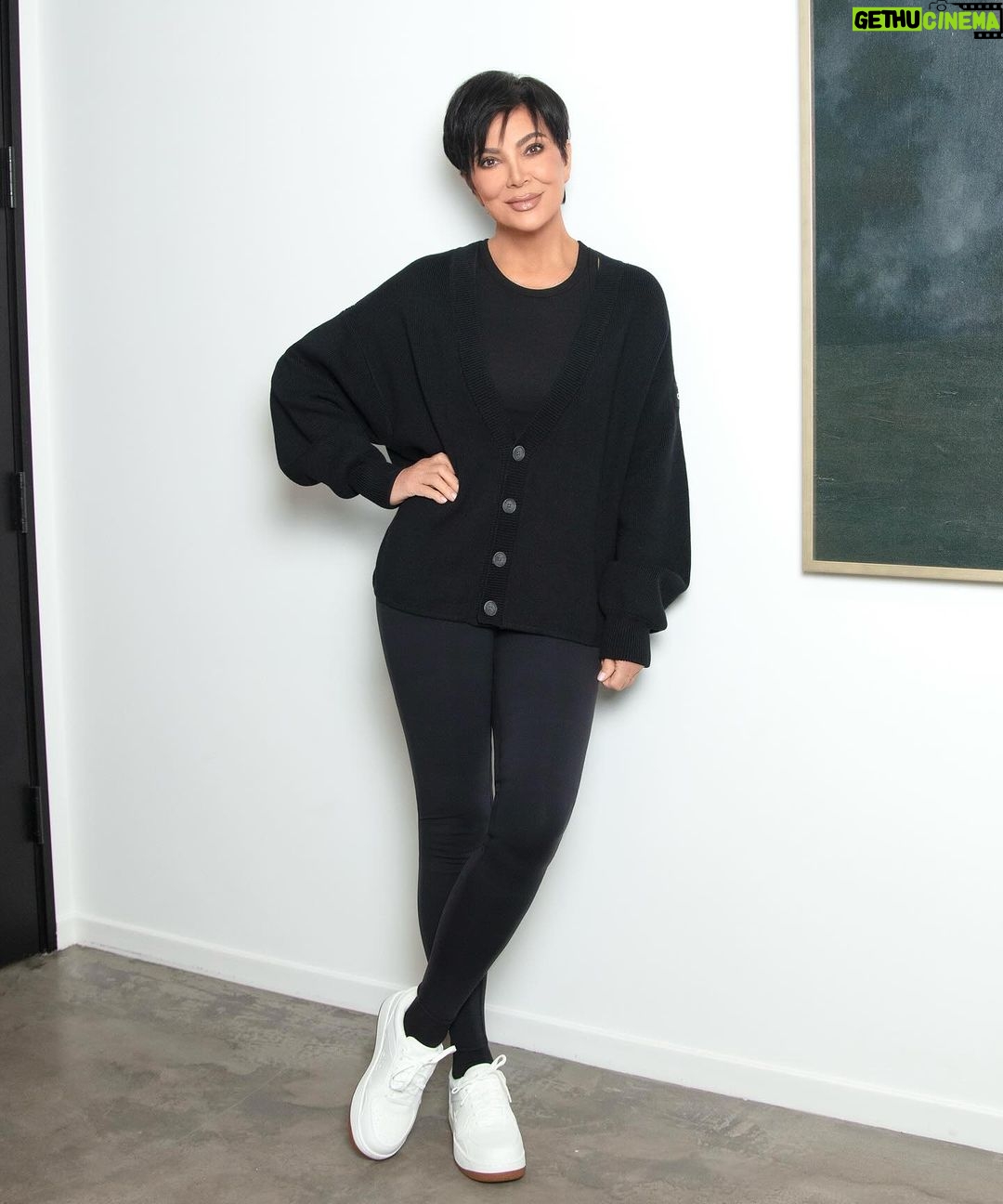 Kris Jenner Instagram - Spring color palette by @alo #alopartner